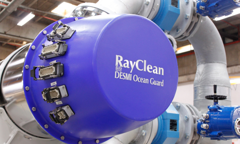 DESMI RayClean系统用于工业环境中的压载水处理。