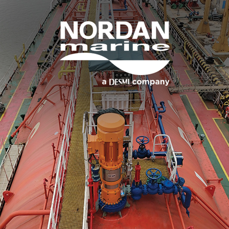 Cubierta del barco Nordan Marine con equipo de manejo de fluidos DESMI, destacando la tecnología marina.