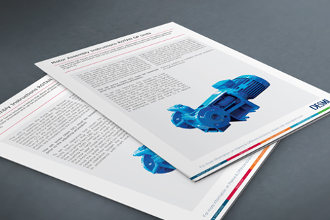 Broschyrer med DESMI-maskiner för industriella tillämpningar på en grå bakgrund.